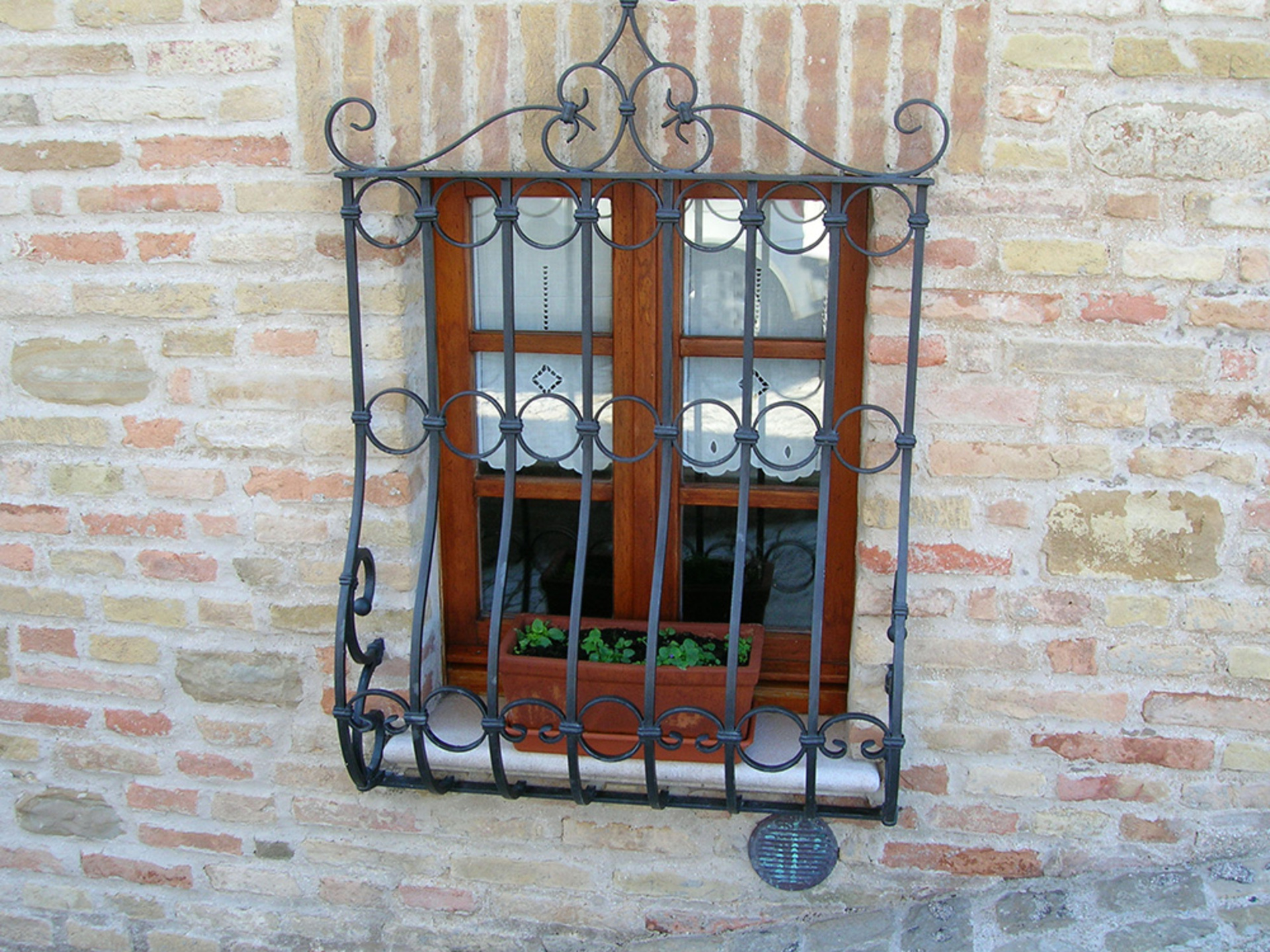 Fenstergitter bei Metallbau Reinhard GmbH in Mannheim